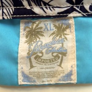 Men’s swimming trunks